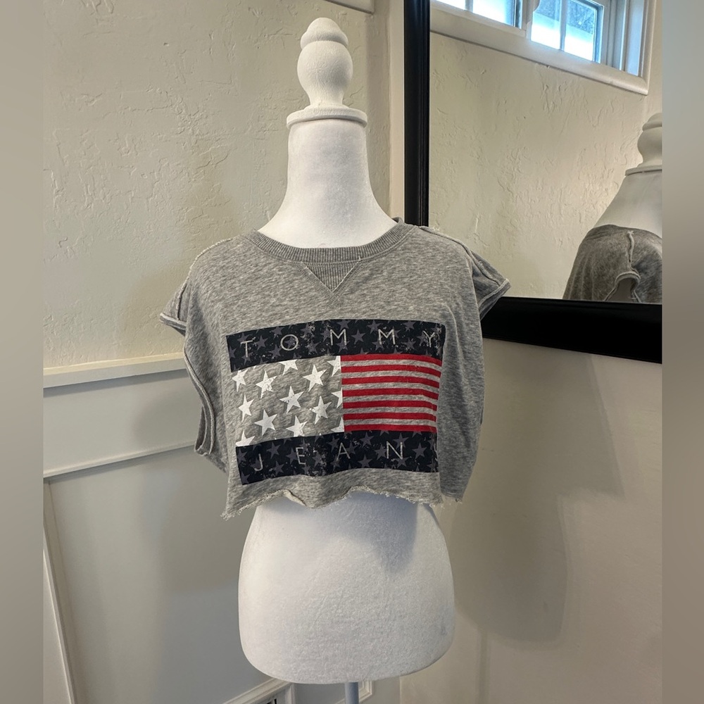 Tommy Jeans Cropped Flag Sweatshirt Tee